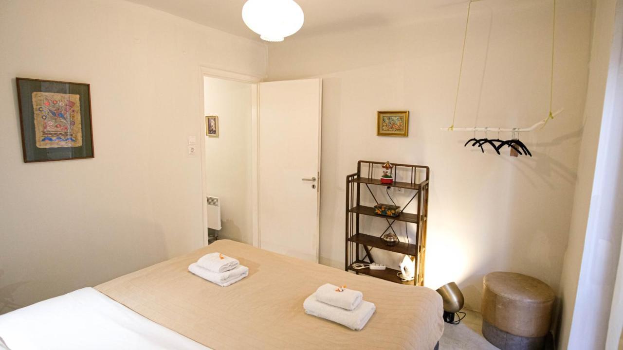Quiet And Central Flat With Private Backyard Garden Athen Eksteriør bilde