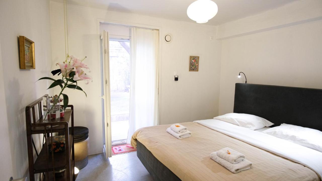 Quiet And Central Flat With Private Backyard Garden Athen Eksteriør bilde