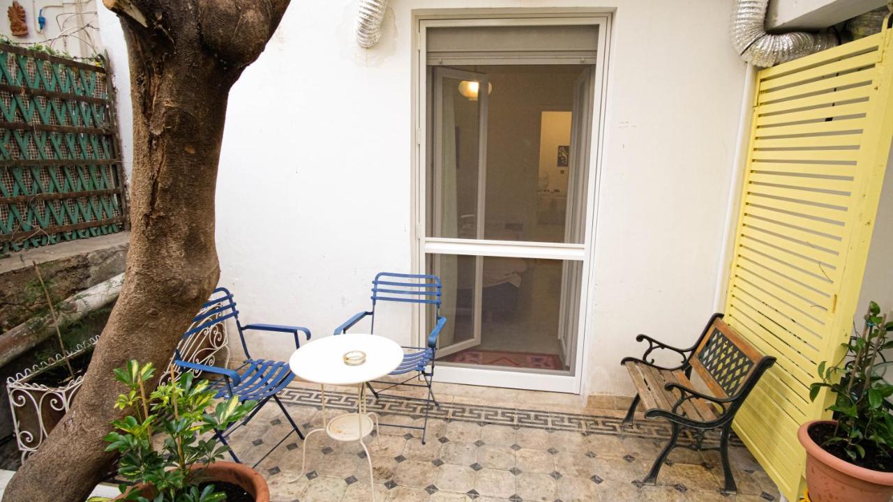Quiet And Central Flat With Private Backyard Garden Athen Eksteriør bilde
